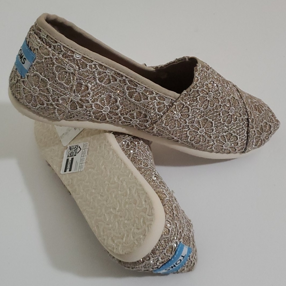 🆕️ TOMS Gold Glitter Crochet Alpargata - Picture 6 of 10